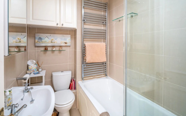 Altido Charming 1-Bed Flat In Pimlico, Near Victoria