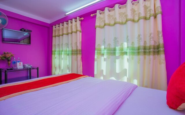 OYO 241 Nytapola View Guest House