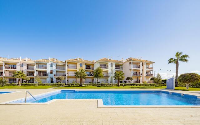 Cosy Vilamoura Apartment by Ideal Homes