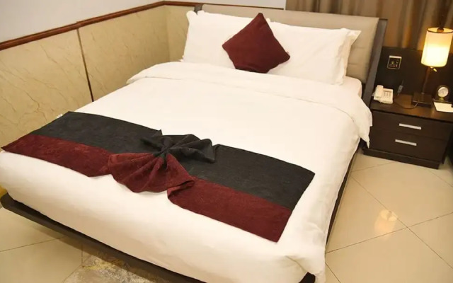 Claridge Star Hotel