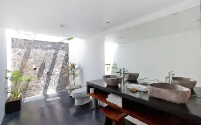 Villa Damai Lestari