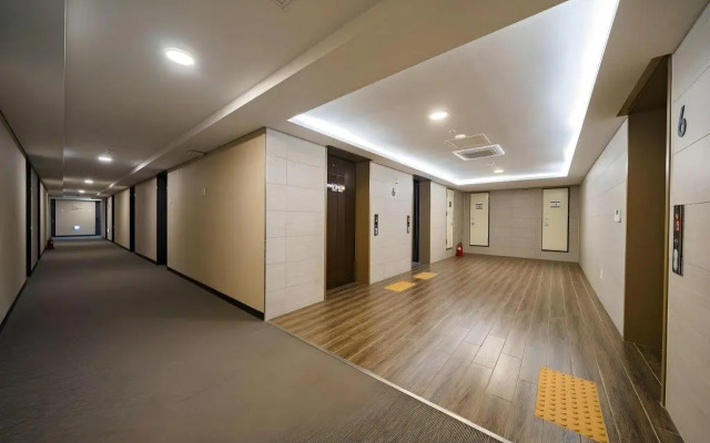 Chungchoho Best Hotel