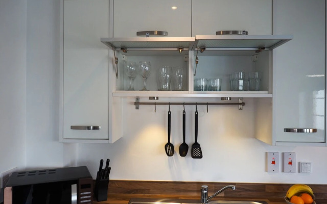 SA Today Apartments Farnborough with Fibre Wi-Fi & Netflix