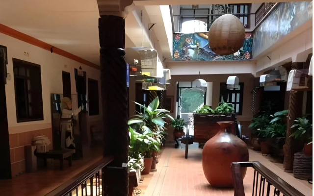 Hotel Regis