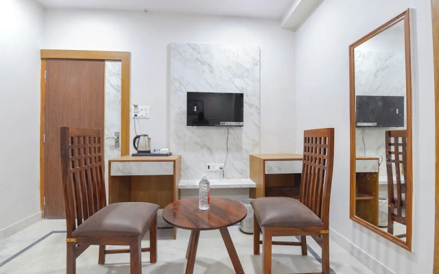 Fabhotel Grand Bala