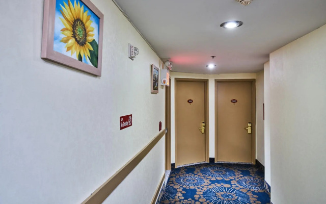 Flushing Hotel