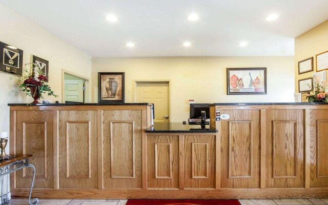 Econo Lodge Inn & Suites Rockmart