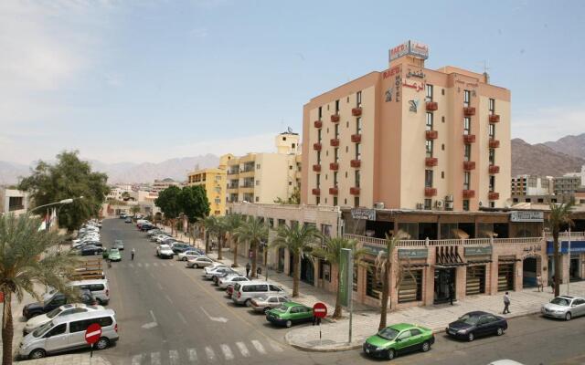 Raed Hotel Suites