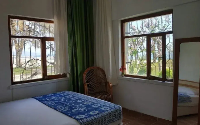 MayaLuna Ecolodge