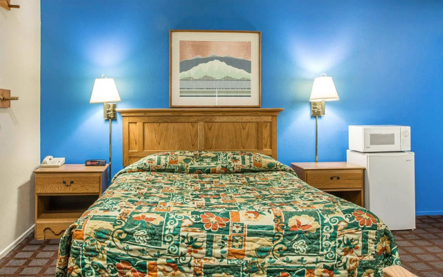 Ventura Grand Inn