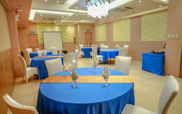 New Dawn Hotel Plus
