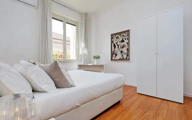 Colosseo Charme - My Extra Home