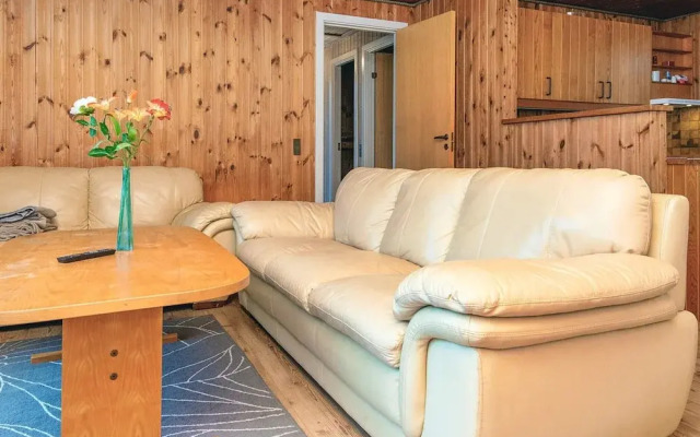 6 Person Holiday Home in Farvang