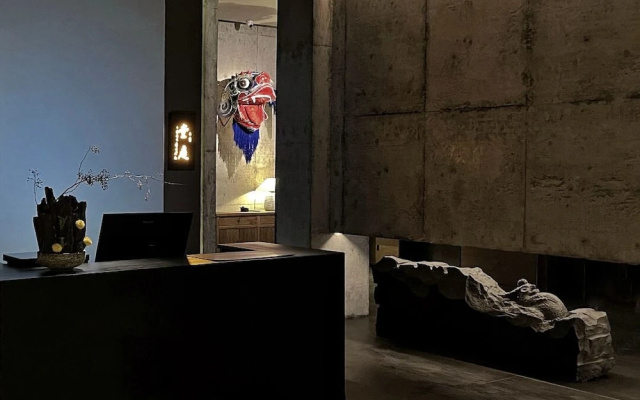Phoenix Hall House Hotel – Lobby – Xiangxi