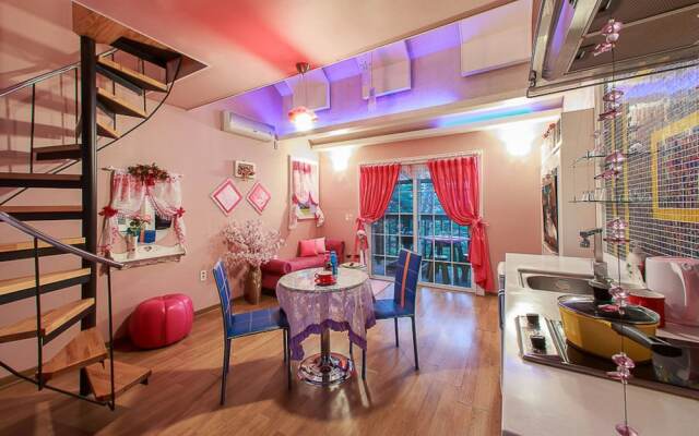 Loverstar In Forest Pension