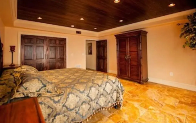 Gulfside Luxury Condo