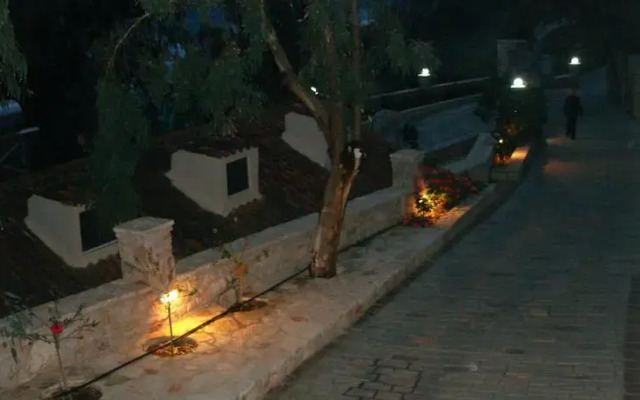 Pansion Koroni