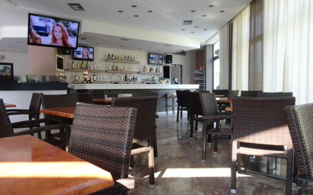 Morfeas Hotel