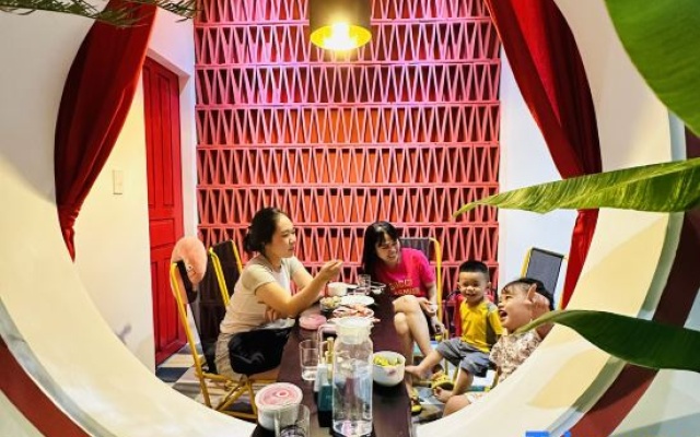 PalmCalina - PhuQui Beach House – People – Phu Quy
