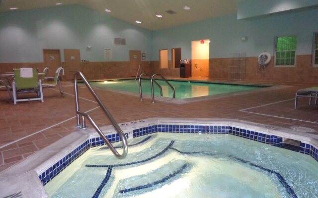 Wingate by Wyndham Roseville/Detroit