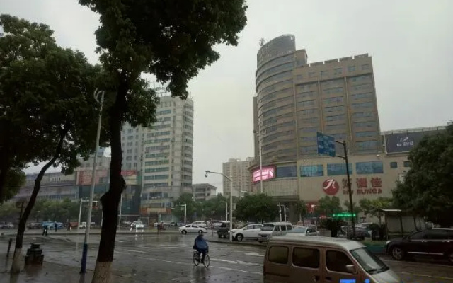 Lavande Hotels（Changde Lixian Branch）