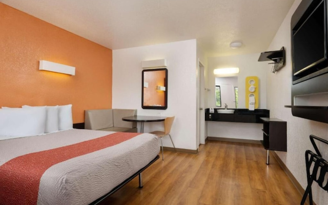 Vagabond Inn - Camarillo
