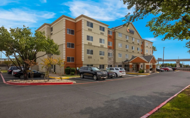Comfort Inn & Suites