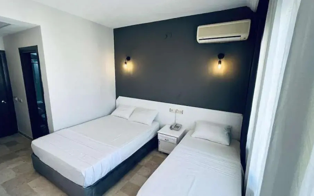 Akar Palace Resort Hotel