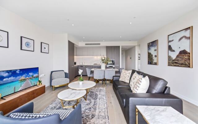 HomeHotel-Stunning High Rise Apt with Sweeping View