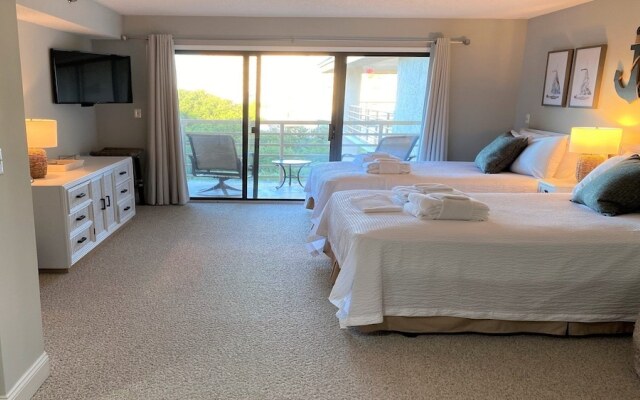 2518 Mare 2 Bedroom Condo