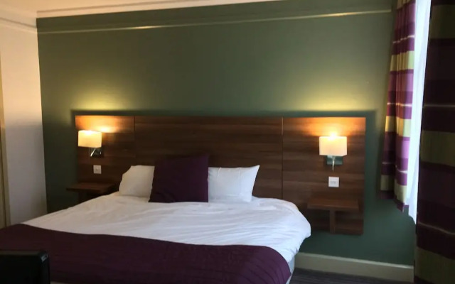 South Milford Hotel
