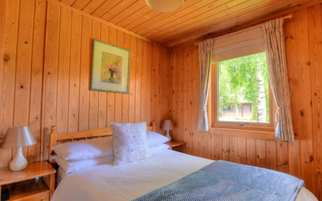 4 Pinewood Retreat