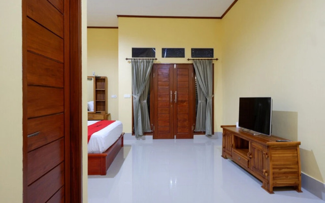 Reddoorz Plus Near Pantai Melase Lombok