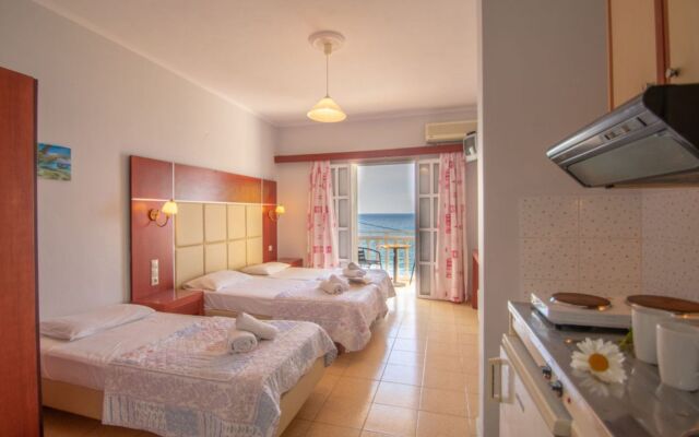 Agoulos Beach Hotel