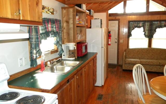 Millers World Glades Haven Cozy Cabins Resort