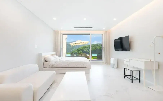 Gapyeong Staysumok Pool Villa Pension