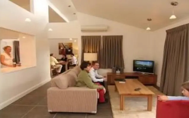 Moore Park Apartments