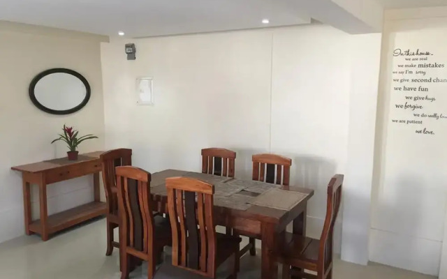 Rich Place Squareville