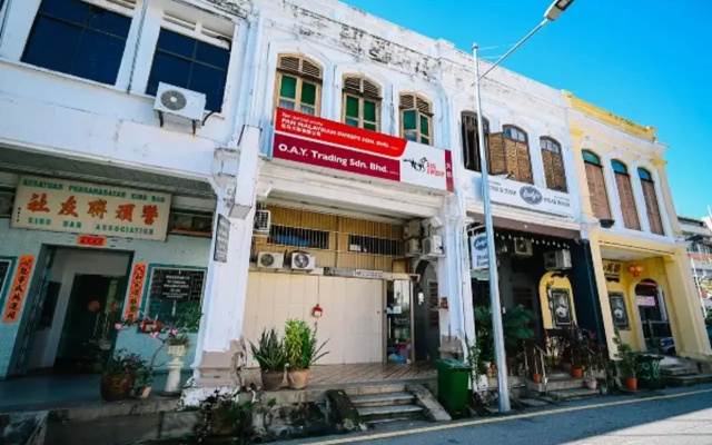 Swing & Pillows @ 87 Chulia St, Georgetown Penang