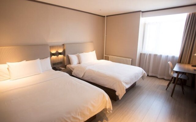 Hanting Express Tianjin Jixian Drum Tower