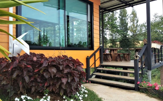 Silathong Coffee and Flower