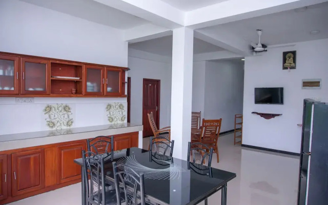 Oyo 380 Sapphire Home Stay