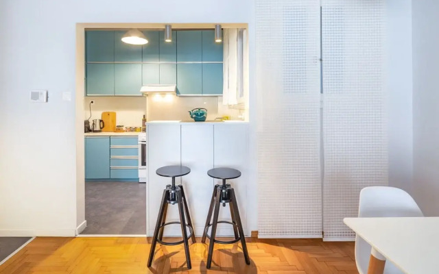 UPSTREET Modern Downtown Flat -Acropolis