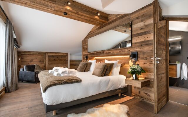 Manali Lodge  by Alpine Resorts
