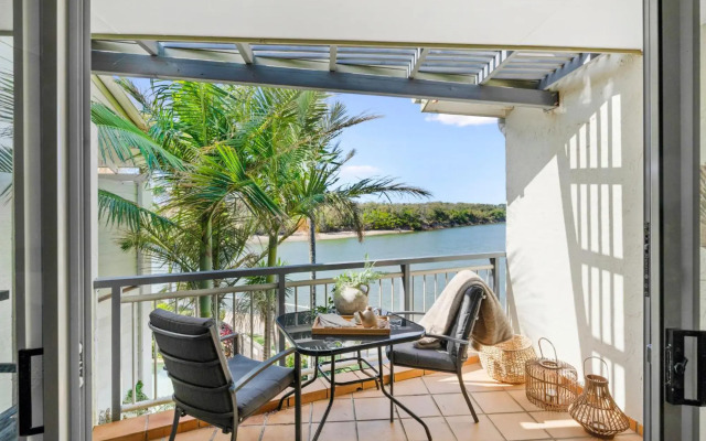 Sunrise Cove Holiday Apartments