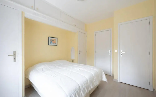 Cozy Knokke Beach Escape