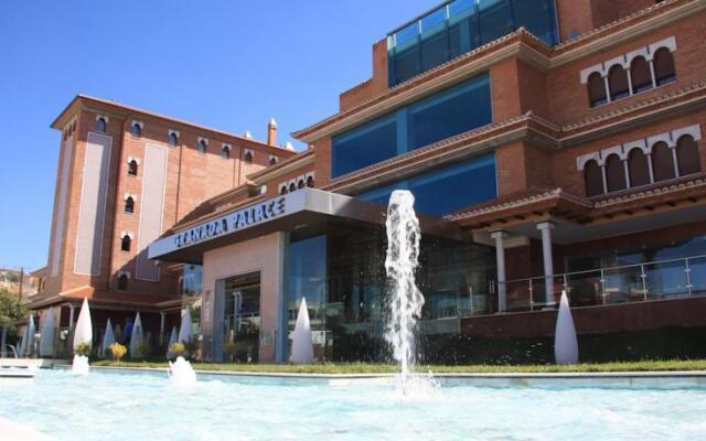 AH Granada Palace Suites Business and Spa