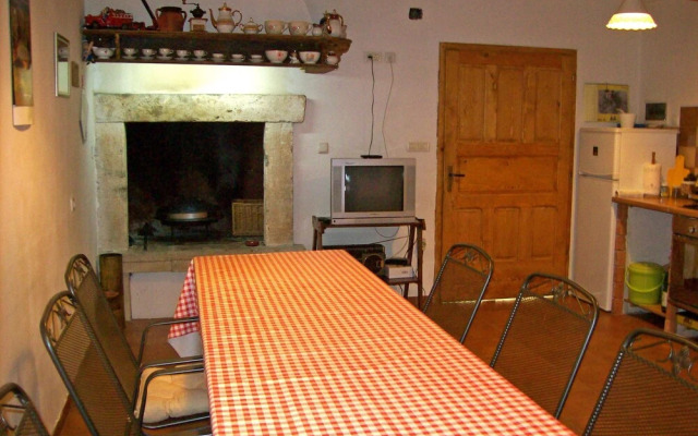 Lovely Apartment No.1 in Liznjan