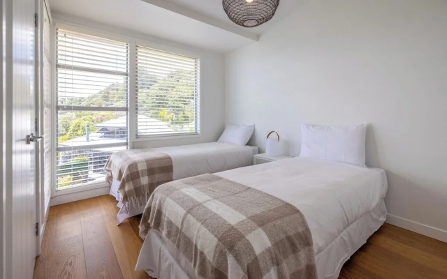 The Residence on the Beach at The Sands – Guest Rooms – Onetangi