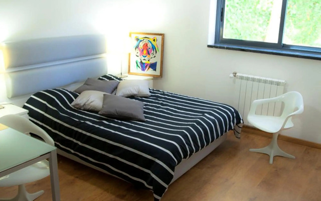 Apartment with Garden and Pool